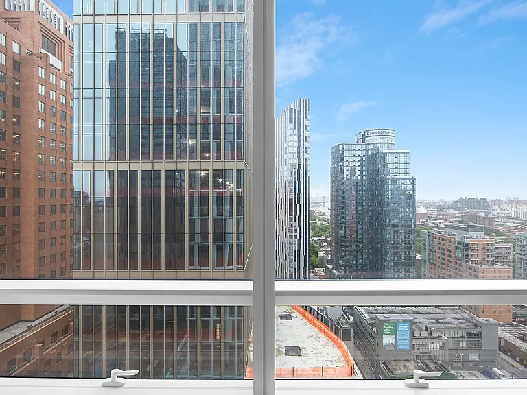 1 City Point #24C — Photo 8