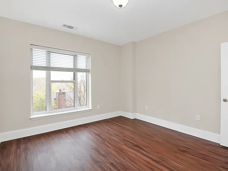 400 N Church St #414-1 — Photo 23