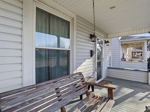 4th image of 807 E Main St