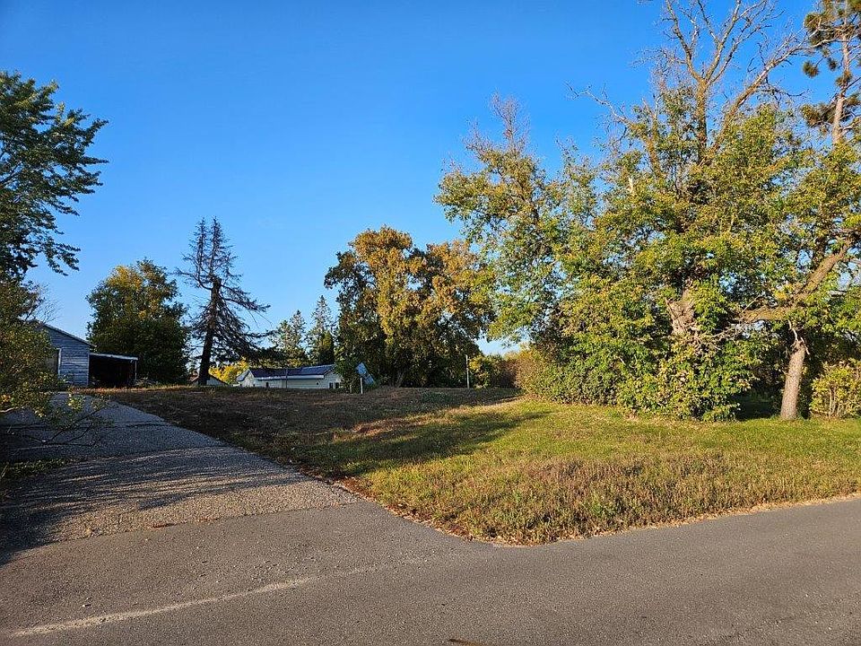 809 Central St W, Bagley, MN 56621 MLS 6436651 Zillow