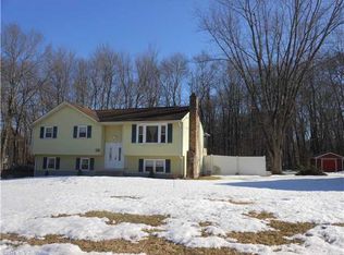 15 Fleetwood Dr, Plainville, CT 06062