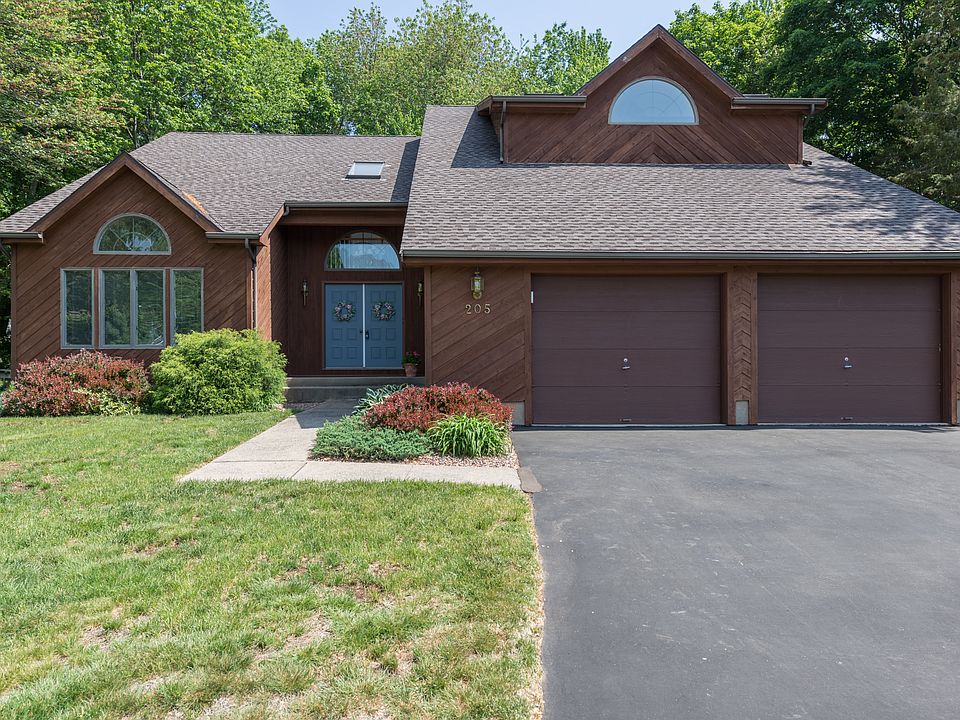 1st image of 205 Country Side Dr