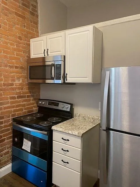 Building Photo - 1283 Parkway Ave #4