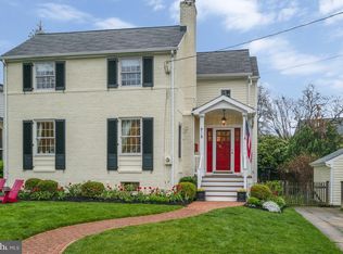 6115 18th Rd N, Arlington, VA 22205