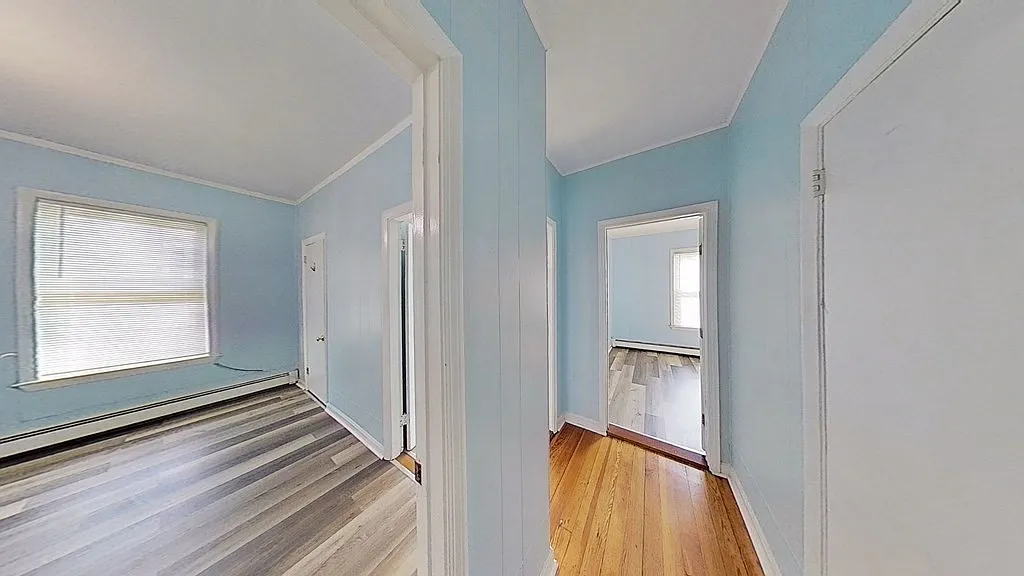 4 bed, 1.5 bath, 1250 sqft, $4,200 — Photo 4