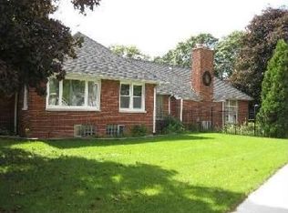 125 E Naperville Rd, Westmont, IL 60559