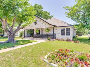 309 Ridgewood Rd, Fort Worth, TX 76107