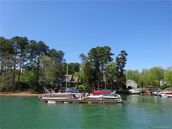 3rd image of 381 Catalina Dr #47