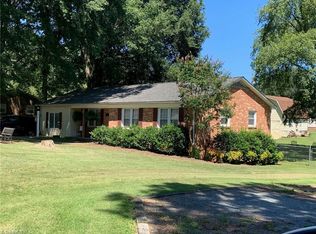 383 Shady Grove Rd, Eden, NC 27288