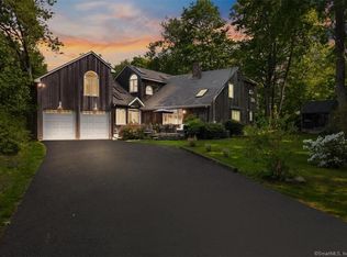 155 Old Boston Post Rd, Old Saybrook, CT 06475