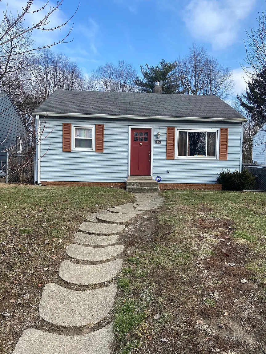 1213 N Goodlet Ave photo 1