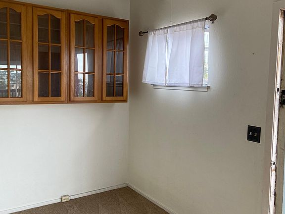 dining or office area