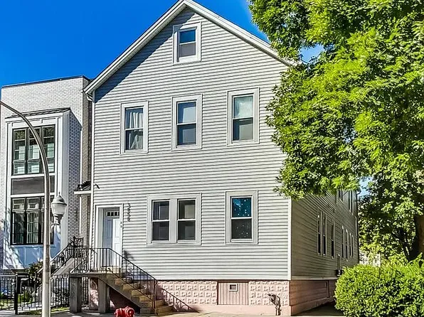 3858 N Whipple St #1F, Chicago, IL 60618