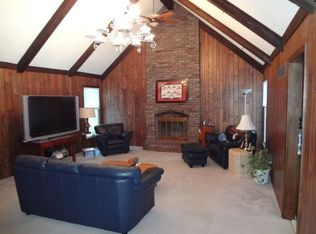 18600 W 66th Pl, Shawnee, KS 66218