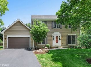 1029 Tristram Ct, Dundee, IL 60118