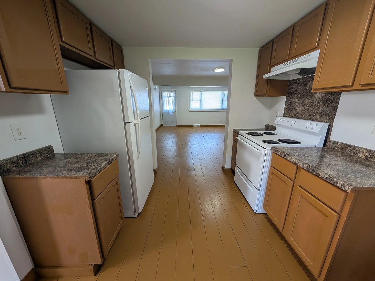 3 bed, 1110 sqft, $1,795 — Photo 4