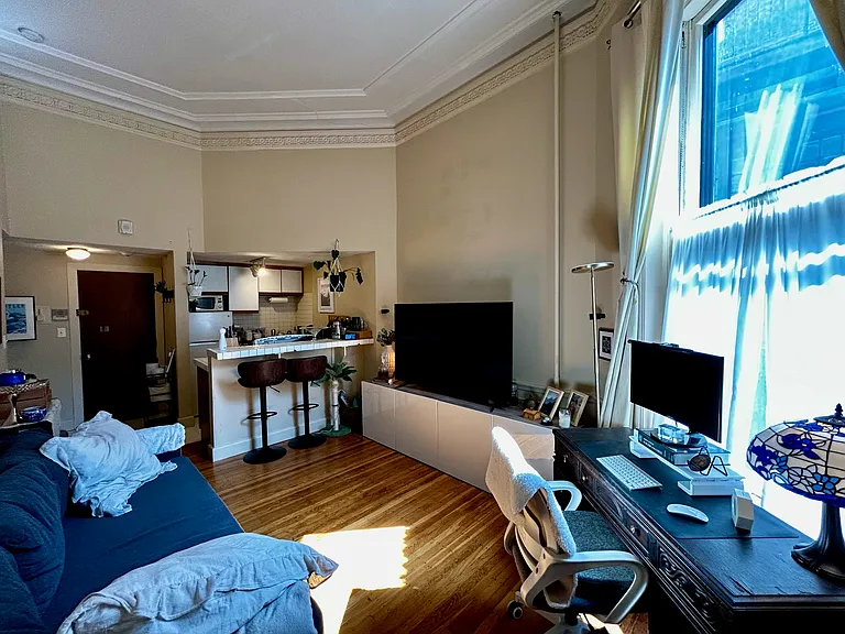 64 Commonwealth Ave #4 — Photo 2