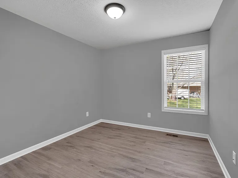 530 Noblitt Ln — Photo 22