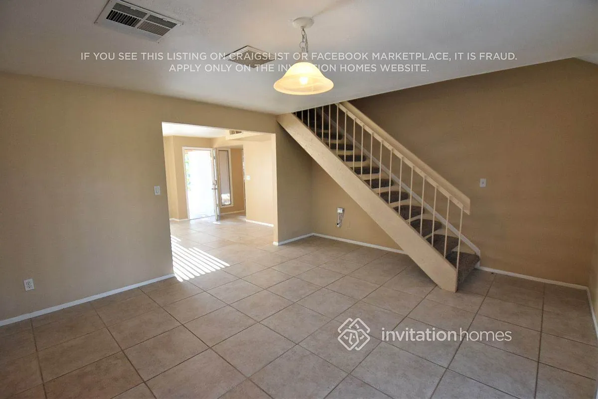 Building Photo - 3410 N 90th Dr
