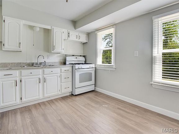5th image of 5237 Heege Rd