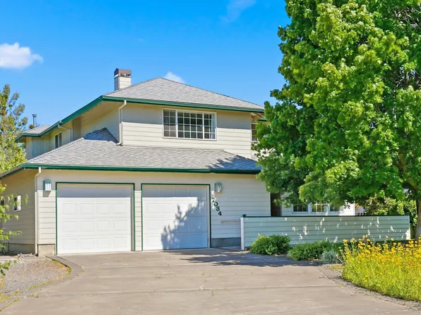 2034 NE Bluebird Ct, Bend, OR 97701