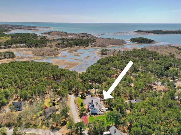40 Leilla Rich Drive, Wellfleet, MA 02667