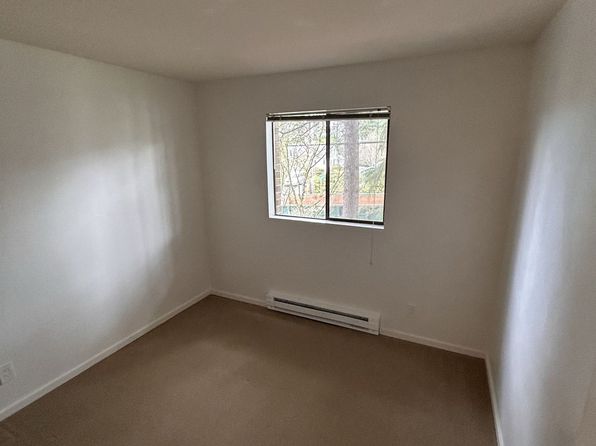 303 10th Ave S APT 203