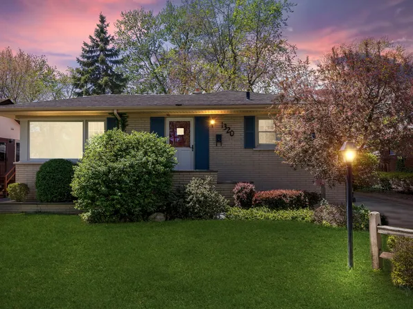 1320 Price Ave, Calumet City, IL 60409