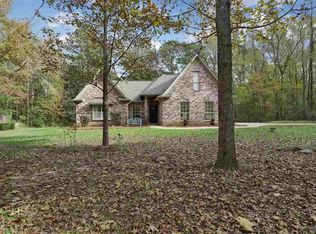 225 Le Bourgeois Ln, Brandon, MS 39047