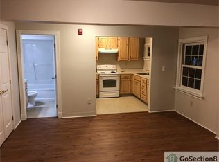 618 Kossuth St APT 2C, Bridgeport, CT 06608