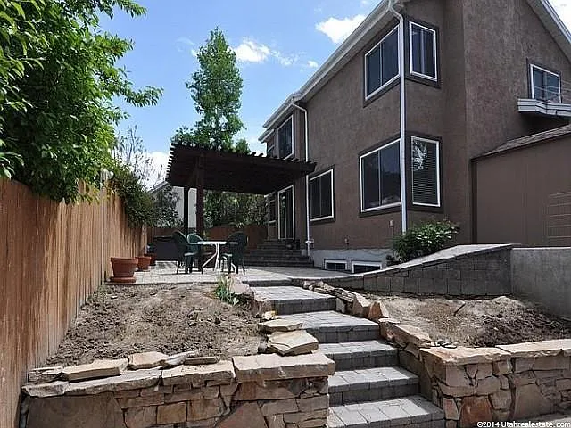 425 E Crown Pointe Dr — Photo 28