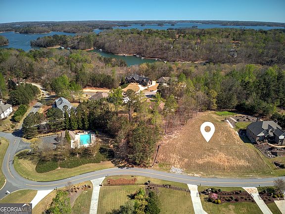 3rd image of 6870 Bragg Rd