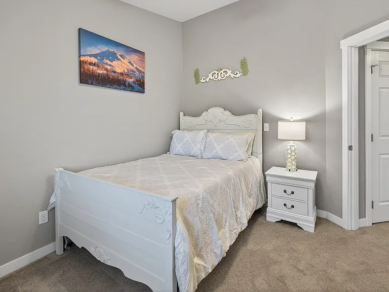 2224 NE Indigo Ln #1 — Photo 15