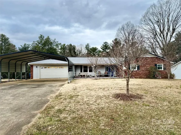 521 Circle Dr, Hudson, NC 28638