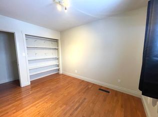 12 Harmon Pl SW, Calgary, AB T2V2Z9