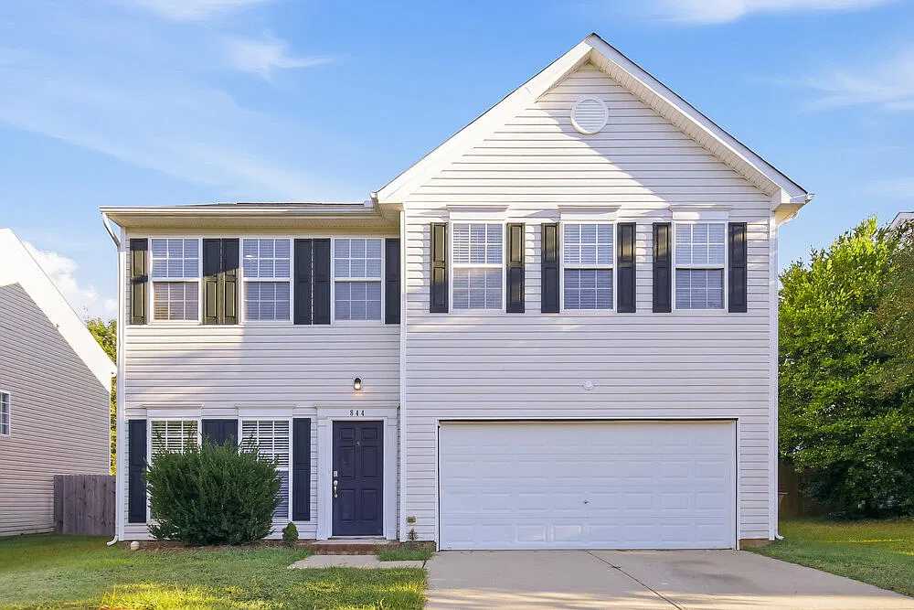 3 bed, 2.5 bath, 1984 sqft, $2,465 — Photo 1