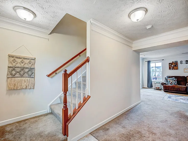 1404 Artesian Ln — Photo 12