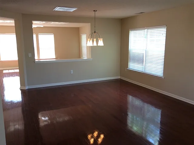 4022 Houldsworth Dr — Photo 6