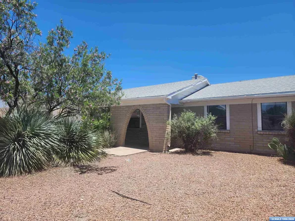 112 Chalcopyrite Ct, Tyrone, NM 88065