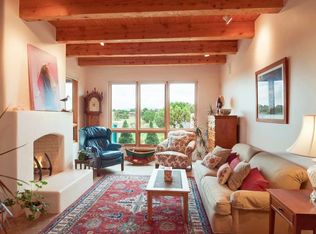 18 Tarro Rd, Santa Fe, NM 87508