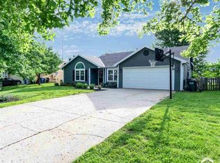 2708 Ann Ct, Lawrence, KS 66046