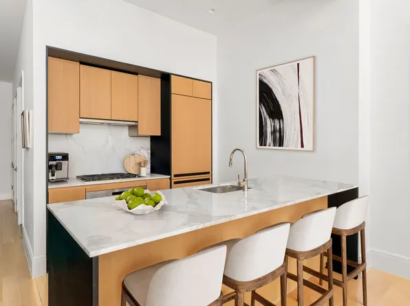 215 East 19th Street 2K image 2 of 6