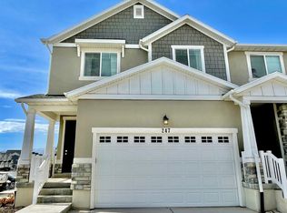 247 N Eaglewood Dr, Saratoga Springs, UT 84045