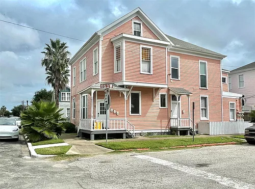 1427 Church St #2 Photo 1
