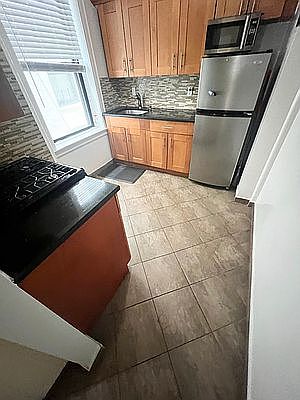 4th image of 3544 34th St APT 1C