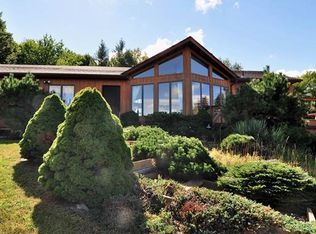 2 Deer Pond Ct, Warwick, NY 10990