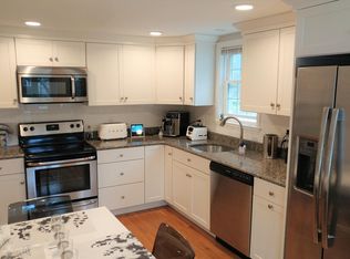 117 Oak St, Needham, MA 02492