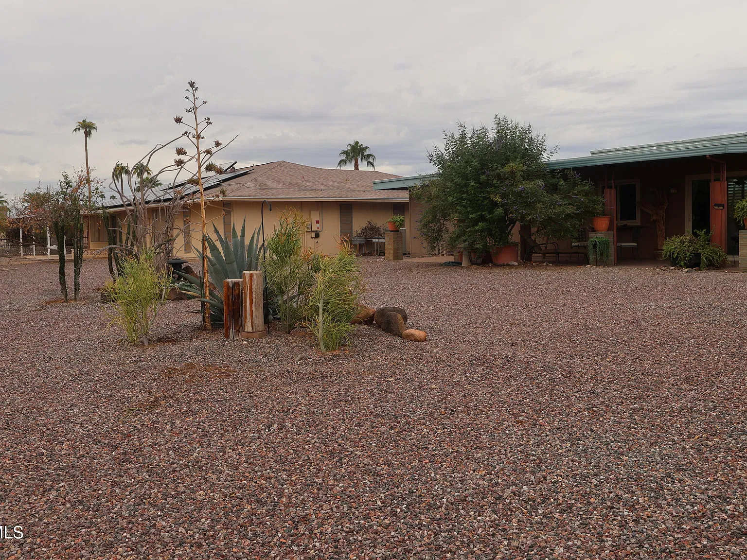 2 bed, 1.0 bath, 1086 sqft, $1,650 — Photo 2