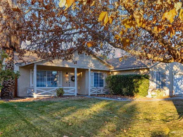 5845 Madrid Ct, Palmdale, CA 93552