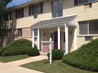 7910 W Becher St #13, Milwaukee, WI 53219